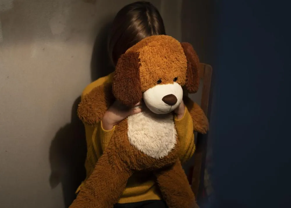 Maio Laranja: Brasil registra altos índices de violência sexual contra crianças e adolescentes