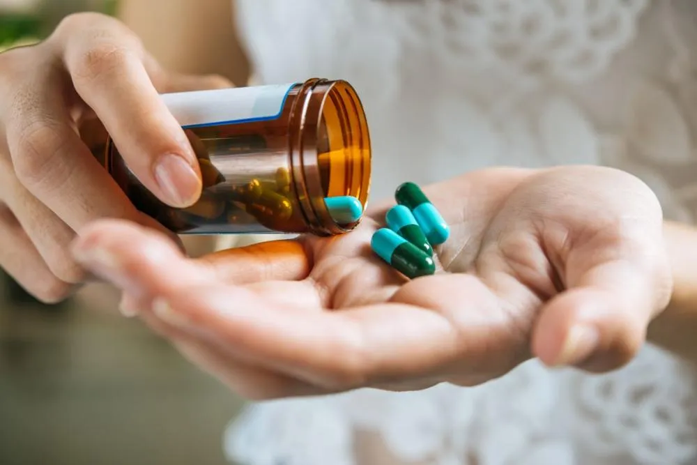 Uso irracional de medicamentos ainda preocupa e pode levar a riscos graves à saúde