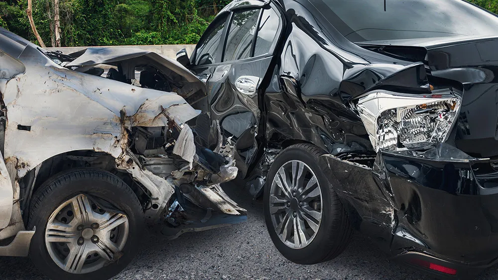 Uso do celular e distrações ao volante multiplicam acidentes e elevam custos para a saúde pública