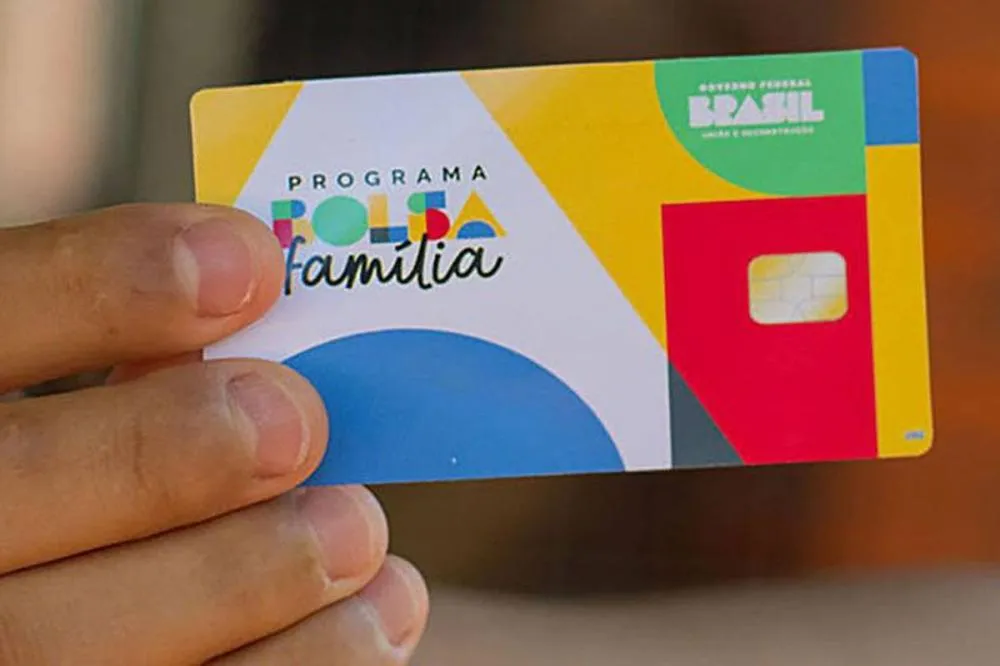 Pagamentos do Bolsa Família movimentam economia local em milhares de cidades brasileiras