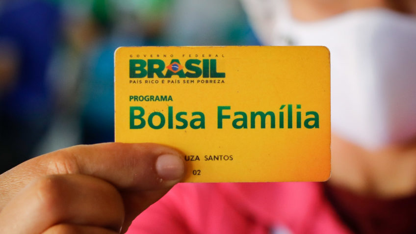 Em Feira de Santana cerca de 1.500 cartões do Bolsa Família foram bloqueados para uso em bets