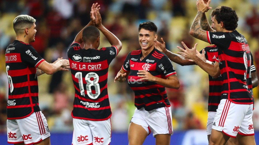 Flamengo tem desfalques importantes contra o Internacional