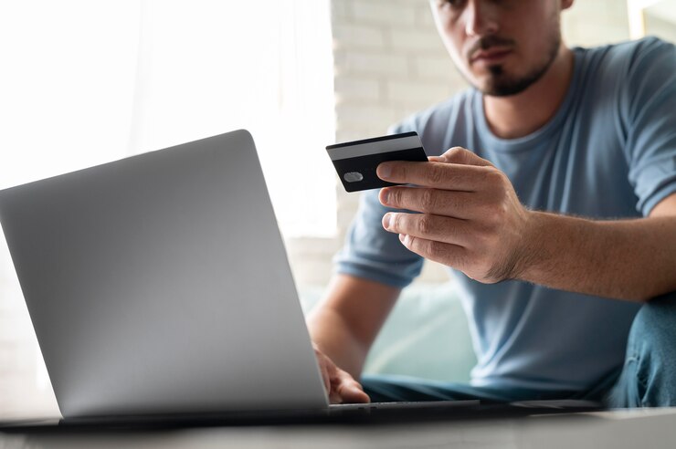 Golpes digitais cresceram 45% em 2024; saiba como se proteger 