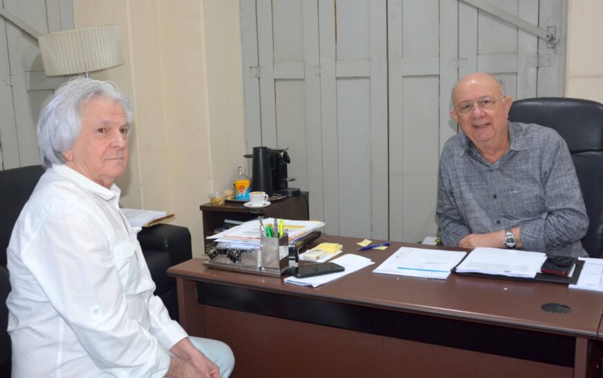 José Ronaldo anuncia antecipação do salário dos servidores da Prefeitura