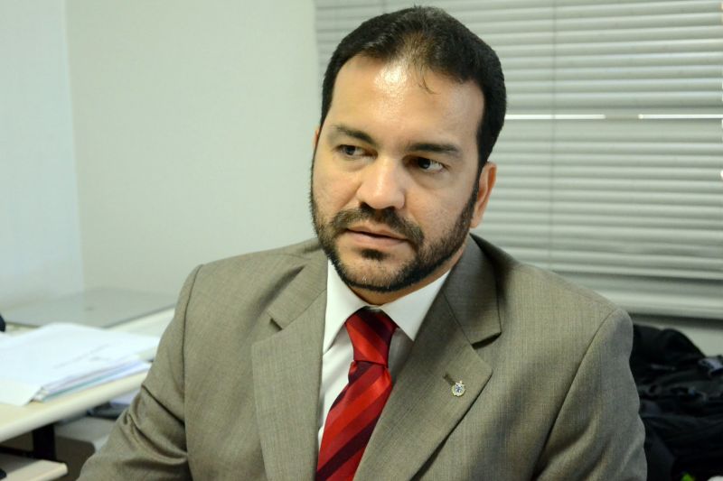 Delegado Nilton Tormes é exonerado após investigação por sumiço de fuzis