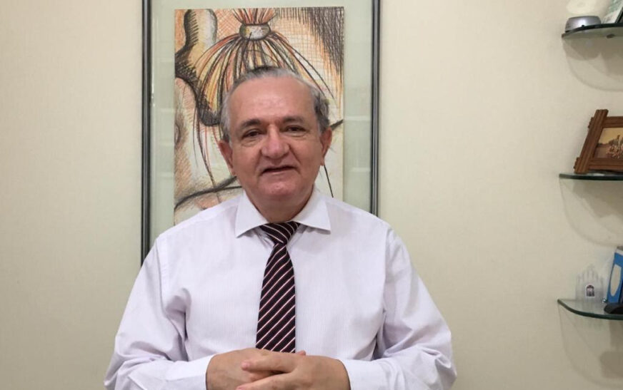 Dr. João Batista assume presidência da Academia Feirense de Letras