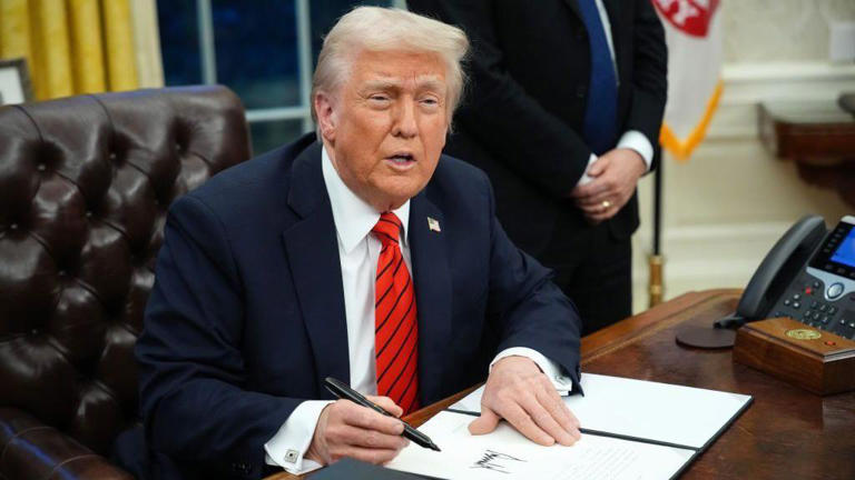 Trump ameaça Canadá com tarifa de 50% sobre aço e alumínio