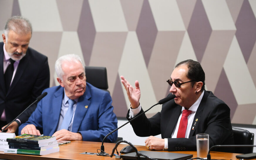 Comissão do Senado debate fim da reeleição no executivo
