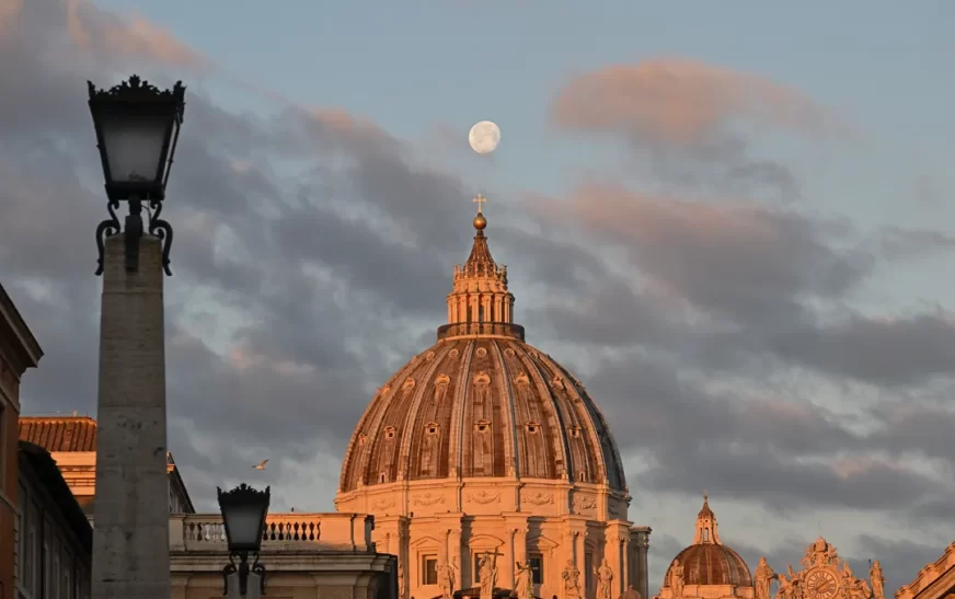 Cardeais decidem data do Conclave para escolher novo papa