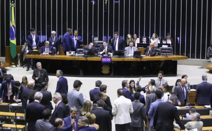 Congresso aprova ajustes nas regras sobre emendas parlamentares ao Orçamento