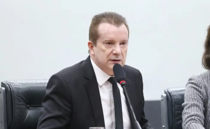 Comissão aprova regulamento para emissão de cartão de crédito adicional virtual