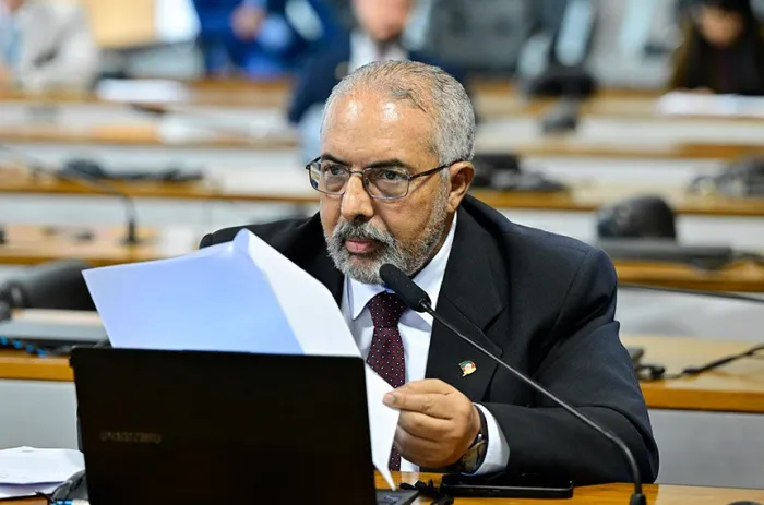 CDH aprova ampliação de cotas para estágio em empresas