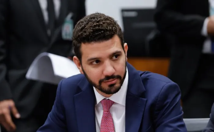 Comissão debate interdição de ponte sobre o rio Jequitinhonha na BR-101, na Bahia
