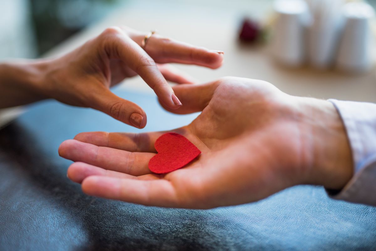 Junho Vermelho: especialista reforça que doação de sangue é segura e essencial para salvar vidas