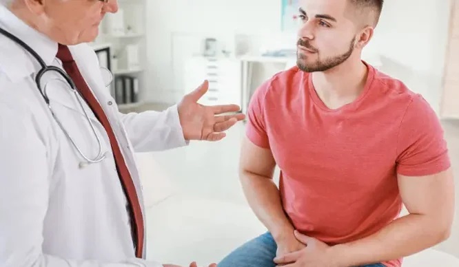 Homens ainda evitam cuidar da saúde e vivem menos que as mulheres no Brasil