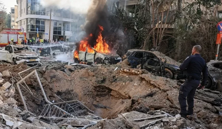 Irã dispara mísseis contra Israel após negar negociações com EUA