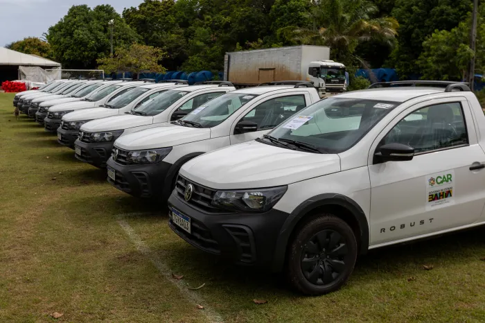 Associações comunitárias recebem veículos pick-up para fortalecer atuação na Bahia