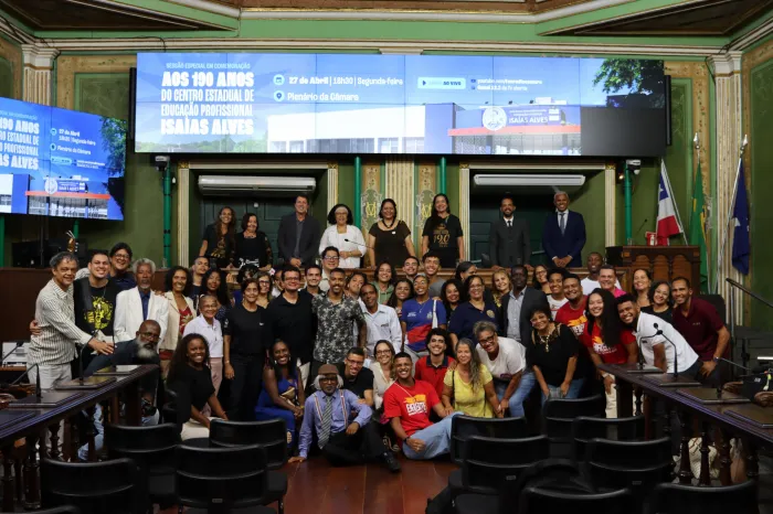 Sessão especial na Câmara Municipal de Salvador celebra 190 anos de colégio da rede estadual