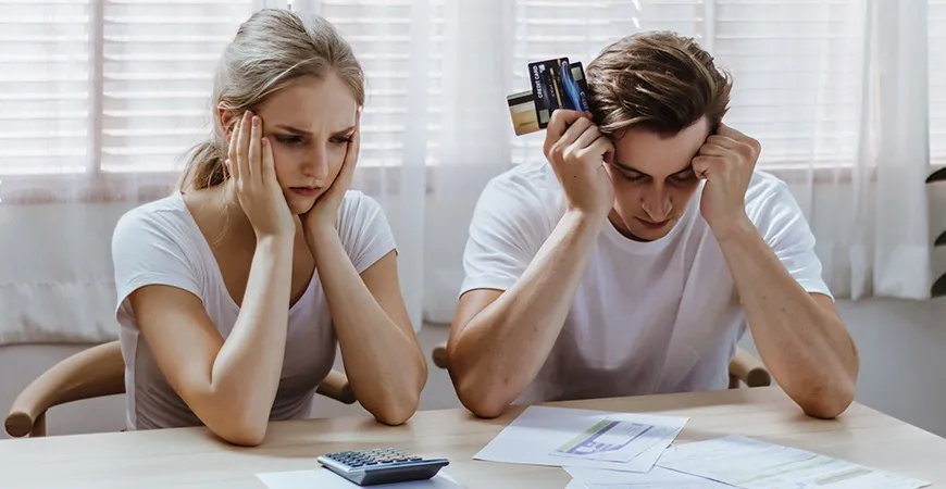 Endividamento das famílias sobe para 49,9% e bate recorde