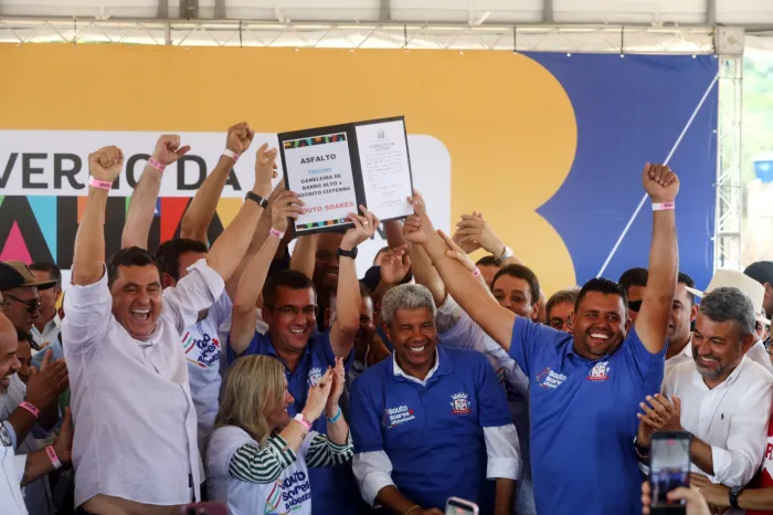 Pavimentação, inclusão digital e proteção às mulheres marcam a presença do Estado em Souto Soares